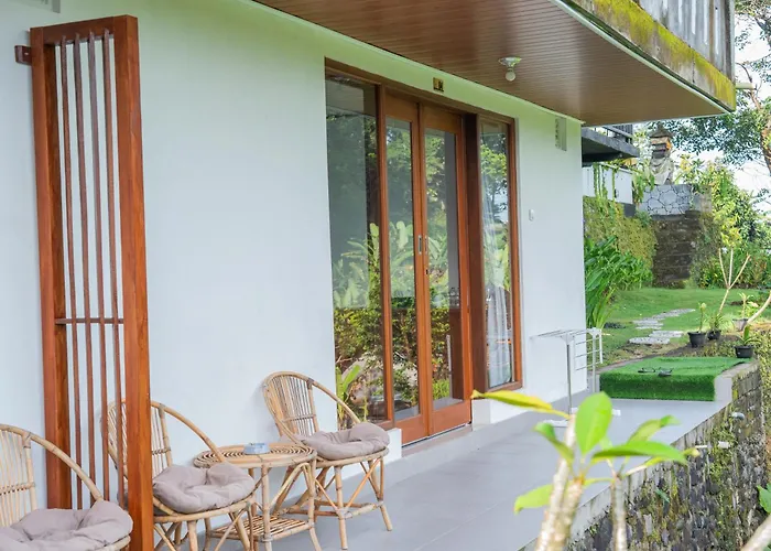 招待所 Bisbis House Iseh Village 3*